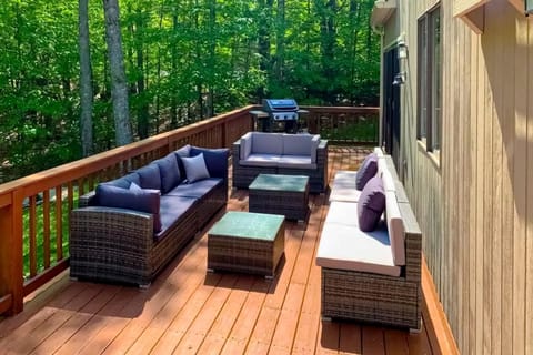 Gilford Family Retreat House in Belmont