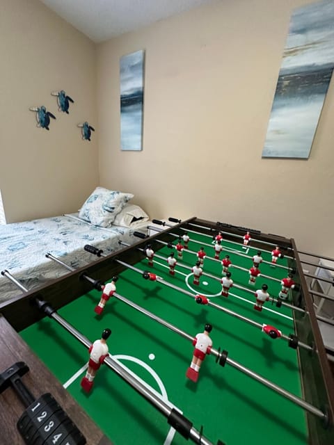 Near AT&T Stadium, UTA, Globe Life, Six Flags, DFW Airport, American Airlines Center with Games and Crib House in Arlington