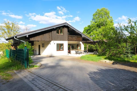 Property building, Patio, Garden