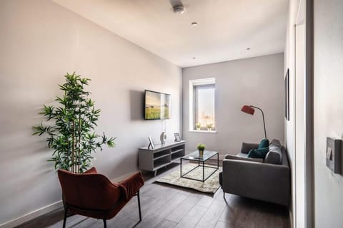 Modern & Spacious 2 Bed Apartment in Waterloo Liverpool Apartment in England