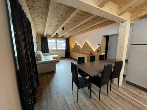 - Piz Boe - Canazei center app. Apartment in Canazei