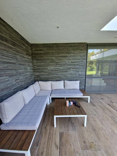 Volledige gezinswoning te huur Villa in Flanders