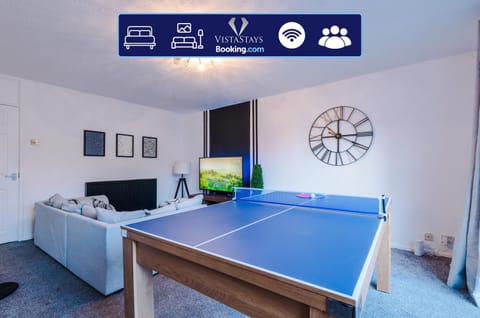 Game Room, Living room