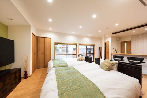 Photo of the whole room, Bedroom