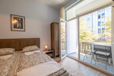 Bed, Balcony/Terrace, Balcony/Terrace, Seating area, Bedroom