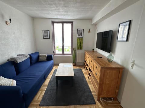 Spacieux appart 5 mins de valenciennes et garage Apartment in Valenciennes