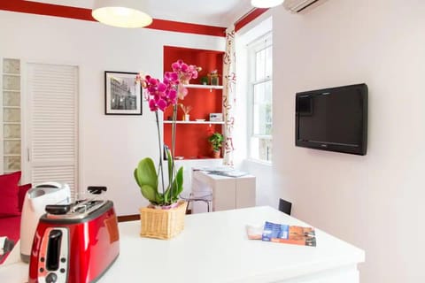 TV and multimedia, Dining area
