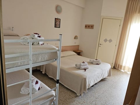 Photo of the whole room, Bedroom, bunk bed