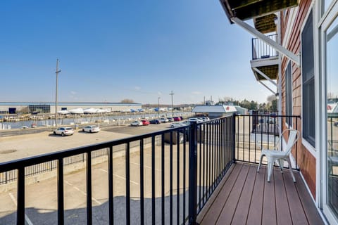 Downtown St Joseph Condo with Balcony and Harbor View Apartment in St Joseph