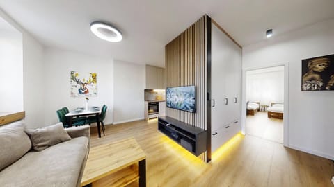 Communal lounge/ TV room, TV and multimedia, Living room, Photo of the whole room, Seating area, Evening entertainment