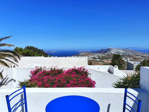 Patio, Day, Natural landscape, Balcony/Terrace, Sea view