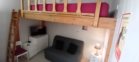 Appartement calme aux abords de Paris, Seine Apartment in Issy-les-Moulineaux