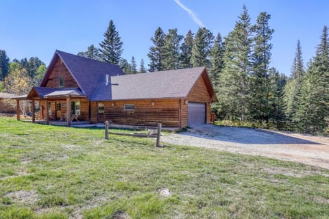 Creekside Cabin - Garage Cabin in Pennington County