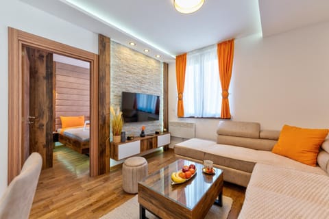 TV and multimedia, Living room, Photo of the whole room, Seating area