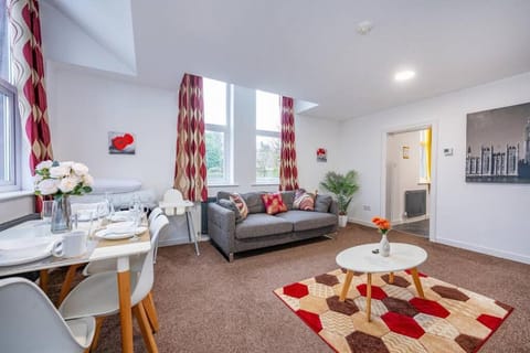 Living room, Photo of the whole room, Seating area, Dining area