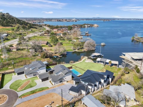 Captain's Cove Retreat New Listing Concierge Services House in Cottonwood Shores