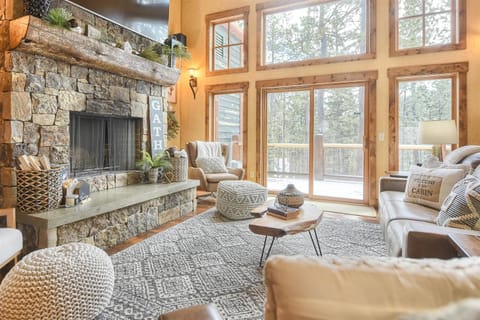 Ore Car Lodge House in Lead