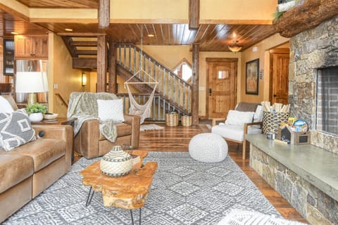 Ore Car Lodge House in Lead