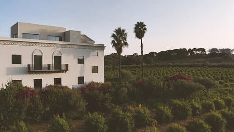 Property building, Natural landscape