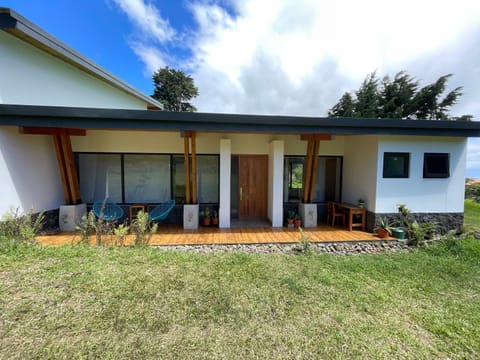 Property building, Patio, Garden, Garden view
