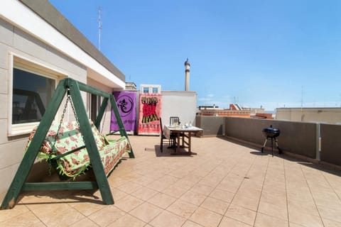 Property building, Balcony/Terrace, Living room