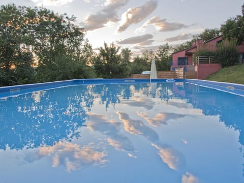 Swimming pool, Swimming pool