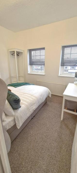 Entire 2 Bed Flat on 3rd floor near City Centre & Stadium Apartment in Cardiff