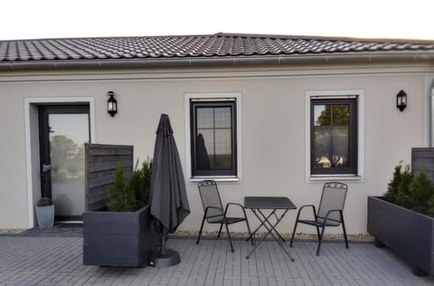 Property building, Seating area