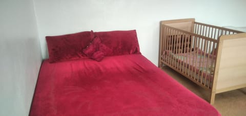 Bed, Photo of the whole room, Bedroom, cot, bunk bed