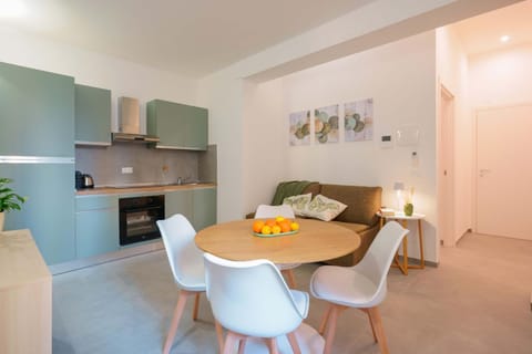 Kitchen or kitchenette, Living room, Dining area, stove