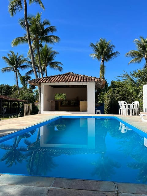 Property building, Day, Pool view, Swimming pool