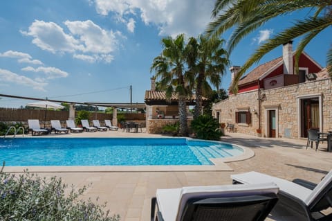 Trulli D'autore Bed and Breakfast in Province of Taranto