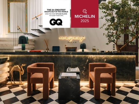 Property logo or sign, Seating area, Logo/Certificate/Sign, Certificate/Award