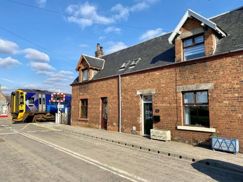 Crossing Cottage, Brora House in Scotland