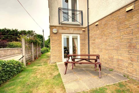 No1 The Links Apartment, Brora Apartment in Scotland