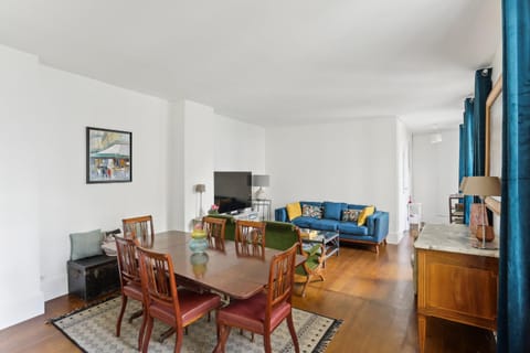 Gros Caillou - Surcouf 2bdr Apartment in Paris