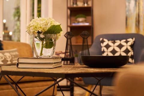 Living room, Decorative detail