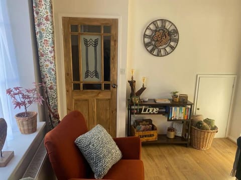 Cosy cottage House in East Devon District