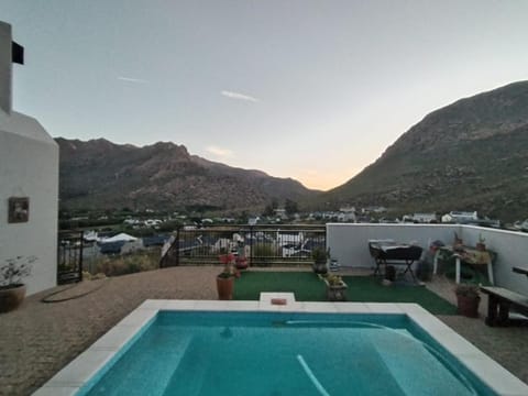 10 on Waboom, Montagu West Apartment in Western Cape