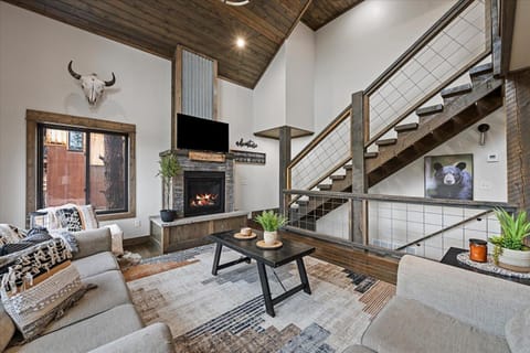 Bullock`s Ridge House in North Lawrence