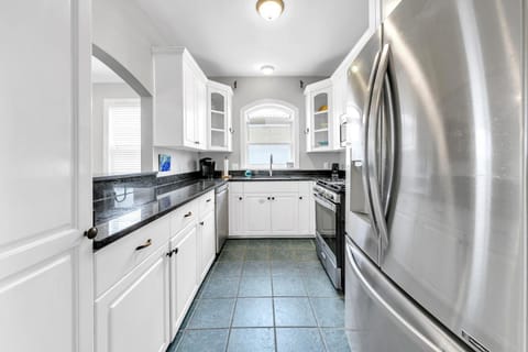 The Spyglass a 5 bed 3 bath house that sleeps 14 and just 67 steps from the beach House in Destin