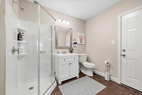 with Arcade and Covered Patio Sleep 9 in this 4 Bedroom 2 Bath Home 5 star host Deer Park TX House in La Porte