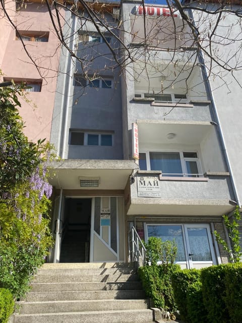 Family Hotel "May" Bed and Breakfast in Blagoevgrad Province