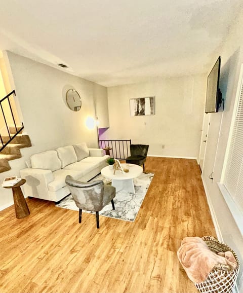 Spring Getaway 5 minutes from Hospitals Apartment in Flowood