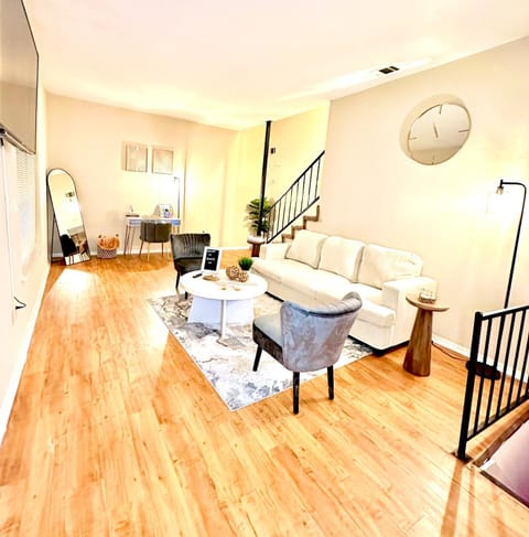 Spring Getaway 5 minutes from Hospitals Apartment in Flowood