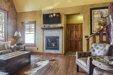 Hitch`n Post - Pool Access! House in Lead