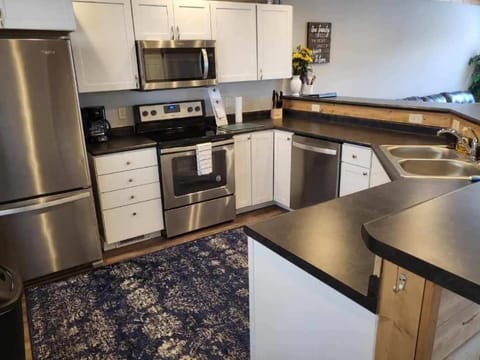 Thunder Ridge Loft House in Lead