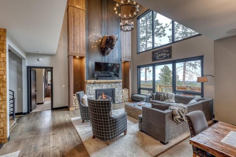 Happy Hour Hideaway House in Lead