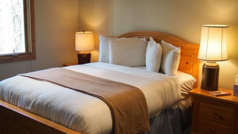 Crescent Ridge by White Pines Apartment in Park City