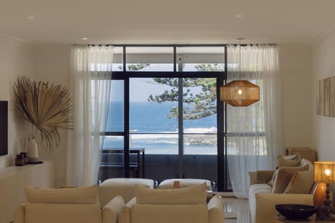 Living room, Sea view